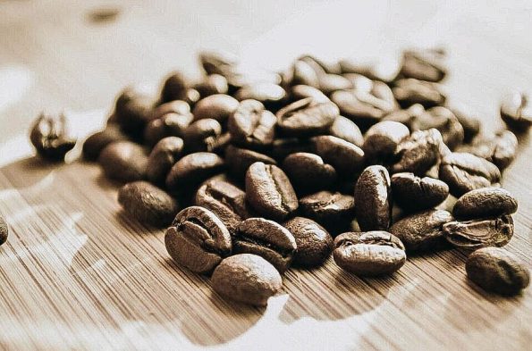 طعم القهوة - تذوقها مثل الخبراء اكتشف طعم القهوة الساحرة! استمتع بتجربة فريدة من نوعها. احصل على أروع نكهات القهوة وأسرارها في مقالة شامل.